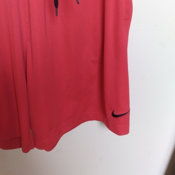 Nike Men's Red and Black Dri Fit Drawstring Waist Athletic Shorts Size Large - Picture 6 of 10